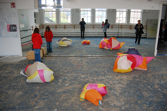 inflatible sculptures controlled by decibels and C02